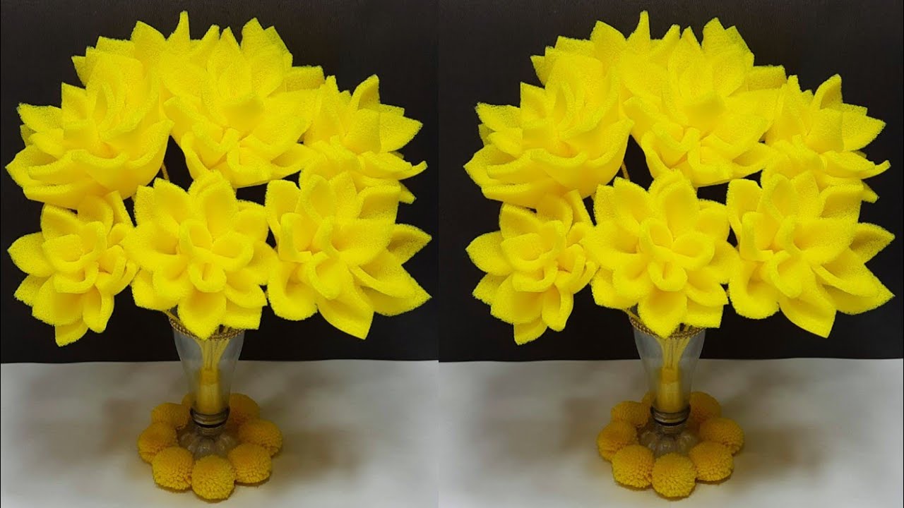 Plastic bottle vase Craft idea/DIY new Design Foam flower vase/Foam se Guldasta banane ki vidhi
