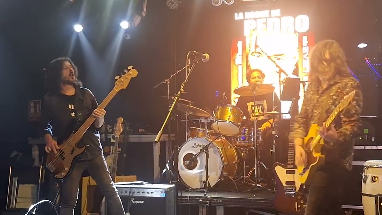 Provocar - Dientes Largos - La noche de Pedro