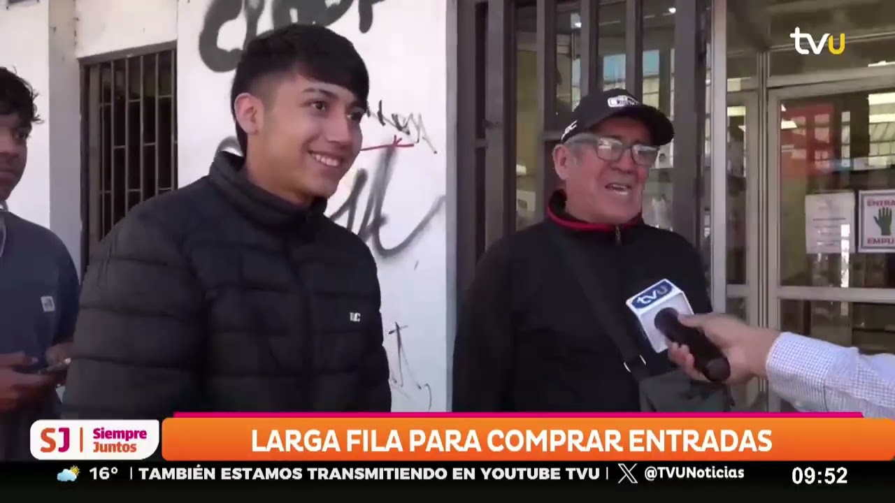 Locura lila en centro de Concepción: hinchas hacen larga fila por entradas para final con Cobreloa