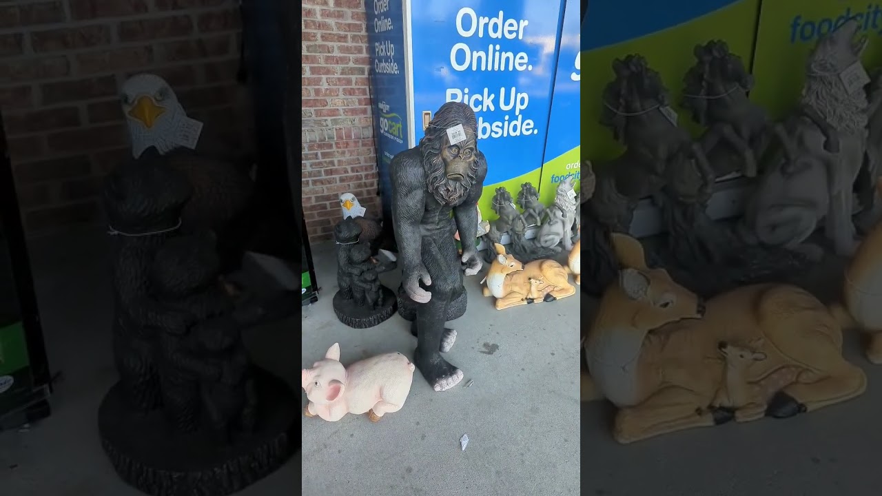 BIGFOOT IS REAL! He hangs out at Food City in Dalton Georgia! #bigfoot #statue #art