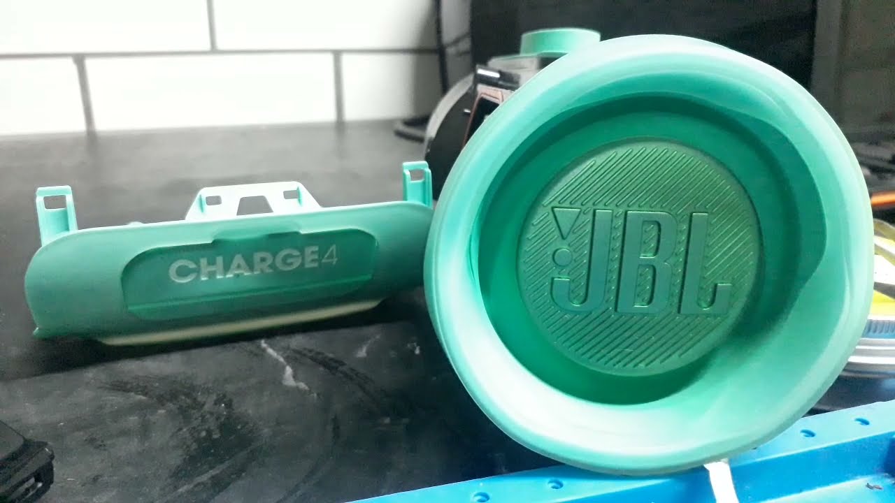 Caixa JBL Charge 4 Morta Não Liga e Nem Carrega - RESOLVIDO