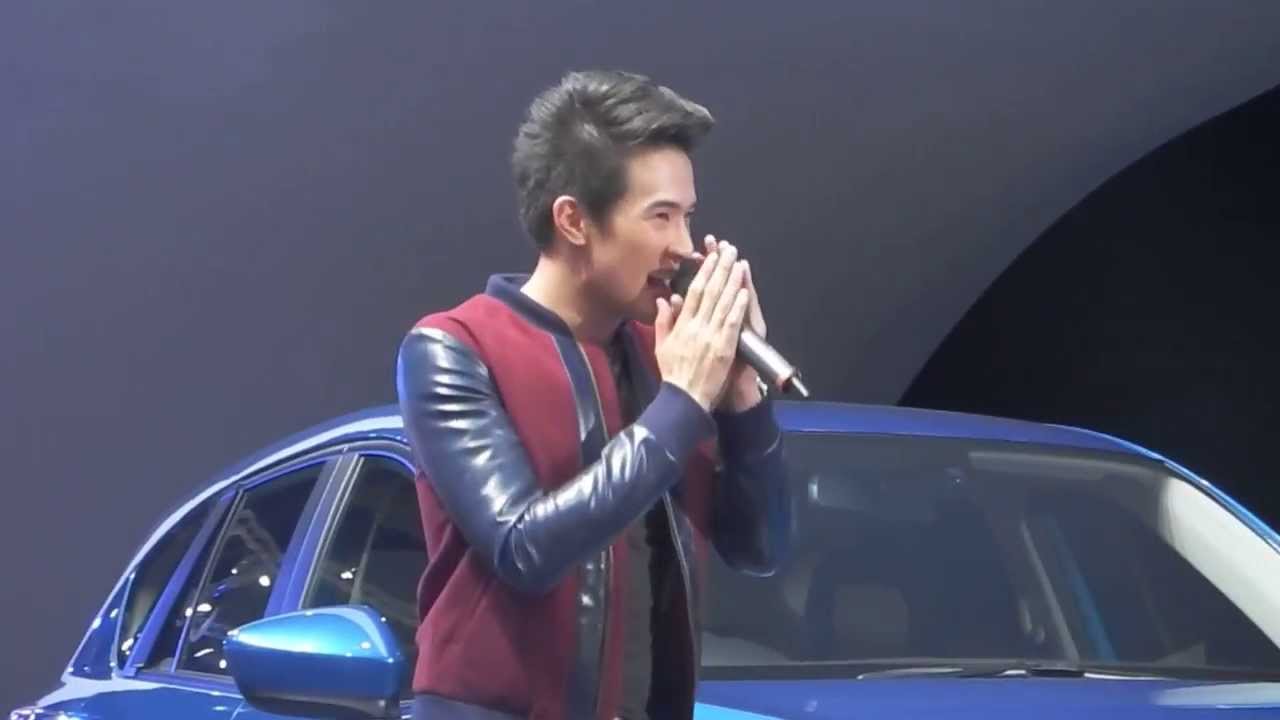 เจมส์ มาร์ @Motor Expo ฉันอยู่ตรงนี้