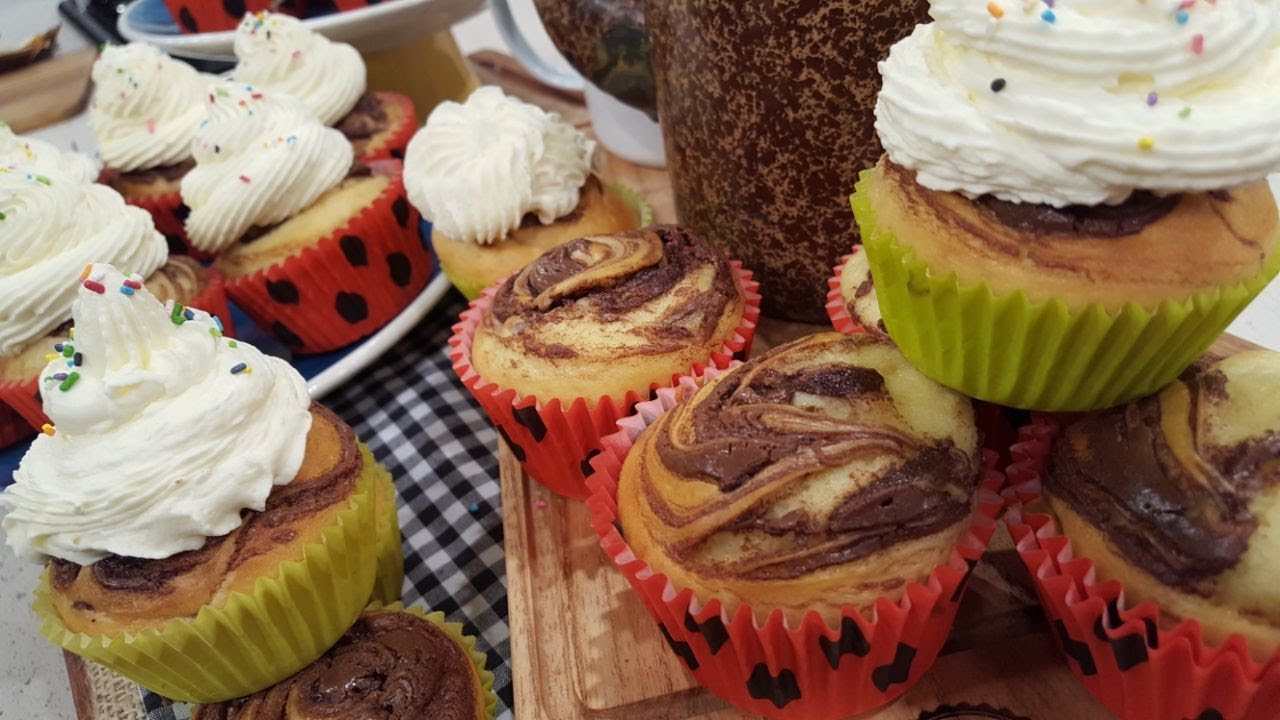 Muffins marmolados de crema de avellanas