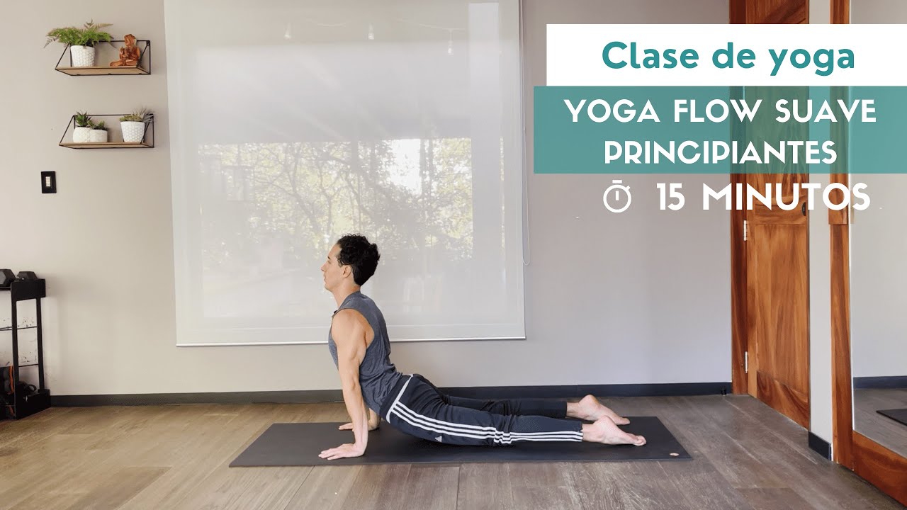 YOGA SUAVE PARA PRINCIPIANTES - 15 MIN - YOGUI DAN