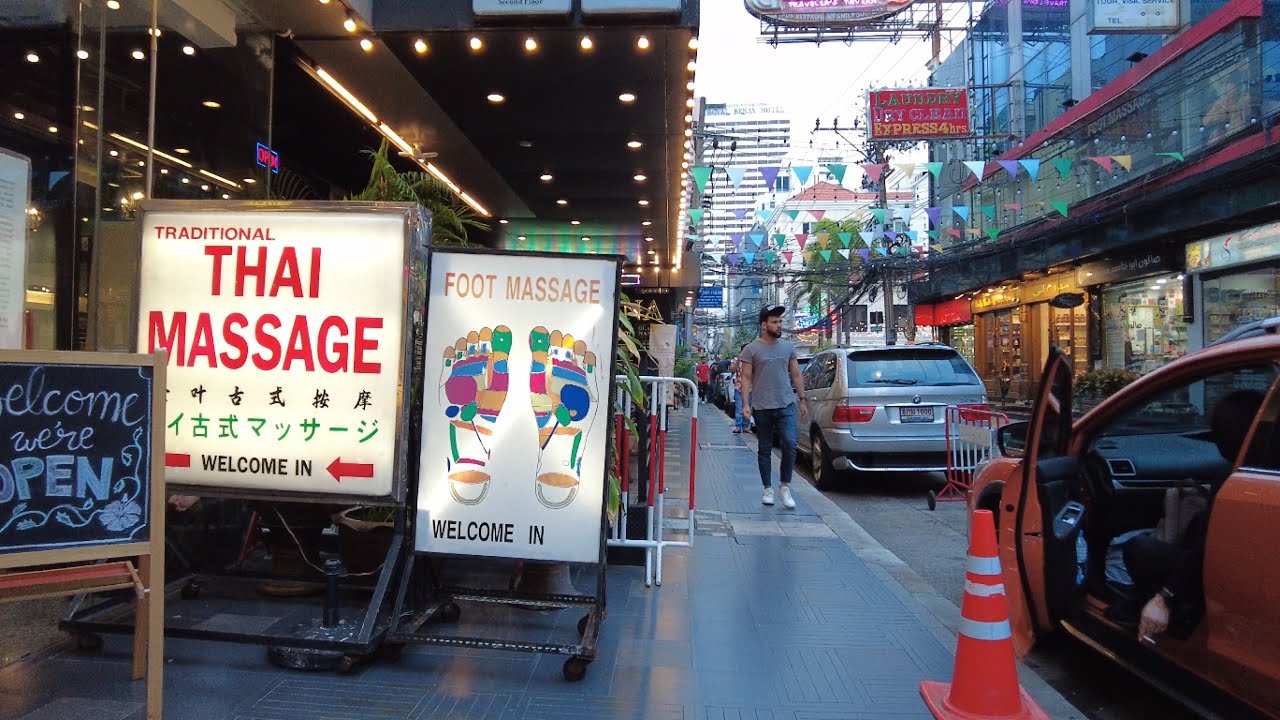 Исследуйте Сукхумвит сои 5 - Арабская улица - Бангкок, Таиланд🇹🇭 - Виртуальный тур / 4 км ходьбы