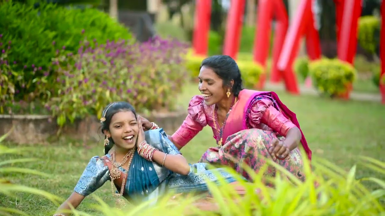 💜Meghana💚 half Saree Video 