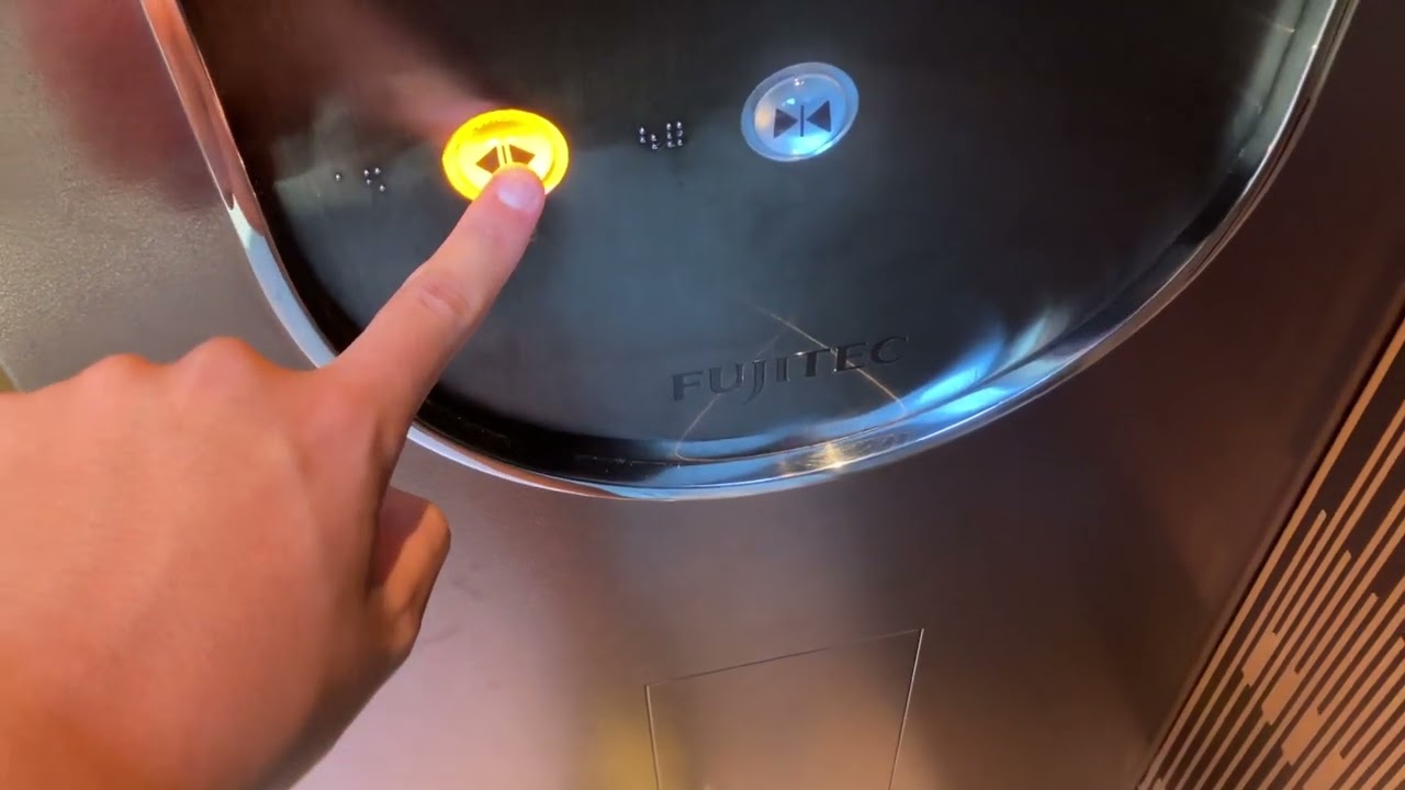 [♿️車椅子操作盤あり]ハービスエント大阪　フジテックエレベーター