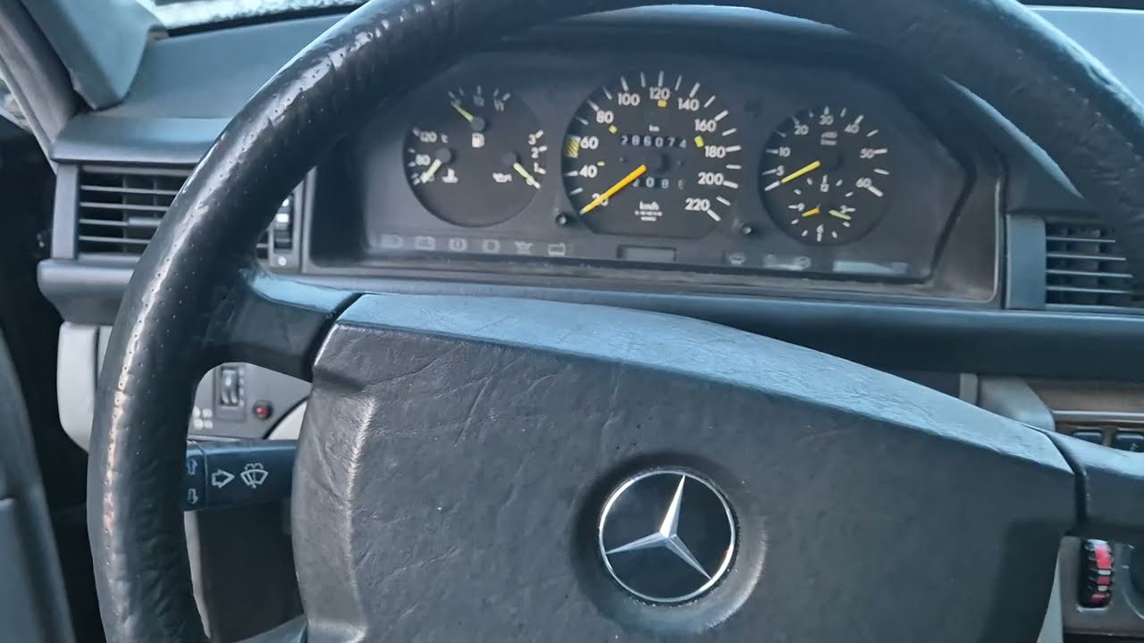 W124 1989 300d om603 cold start -9 Czech rep