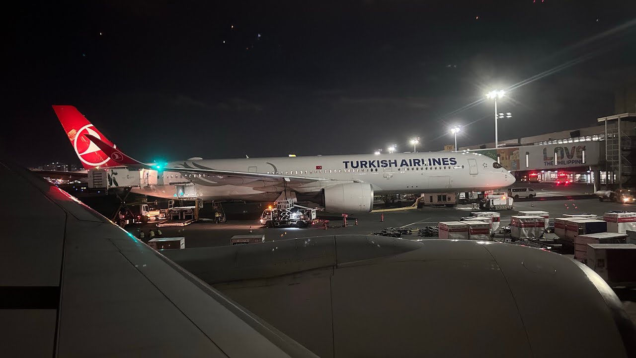 Etihad Airways Boeing 777-300ER Manila to Abu Dhabi