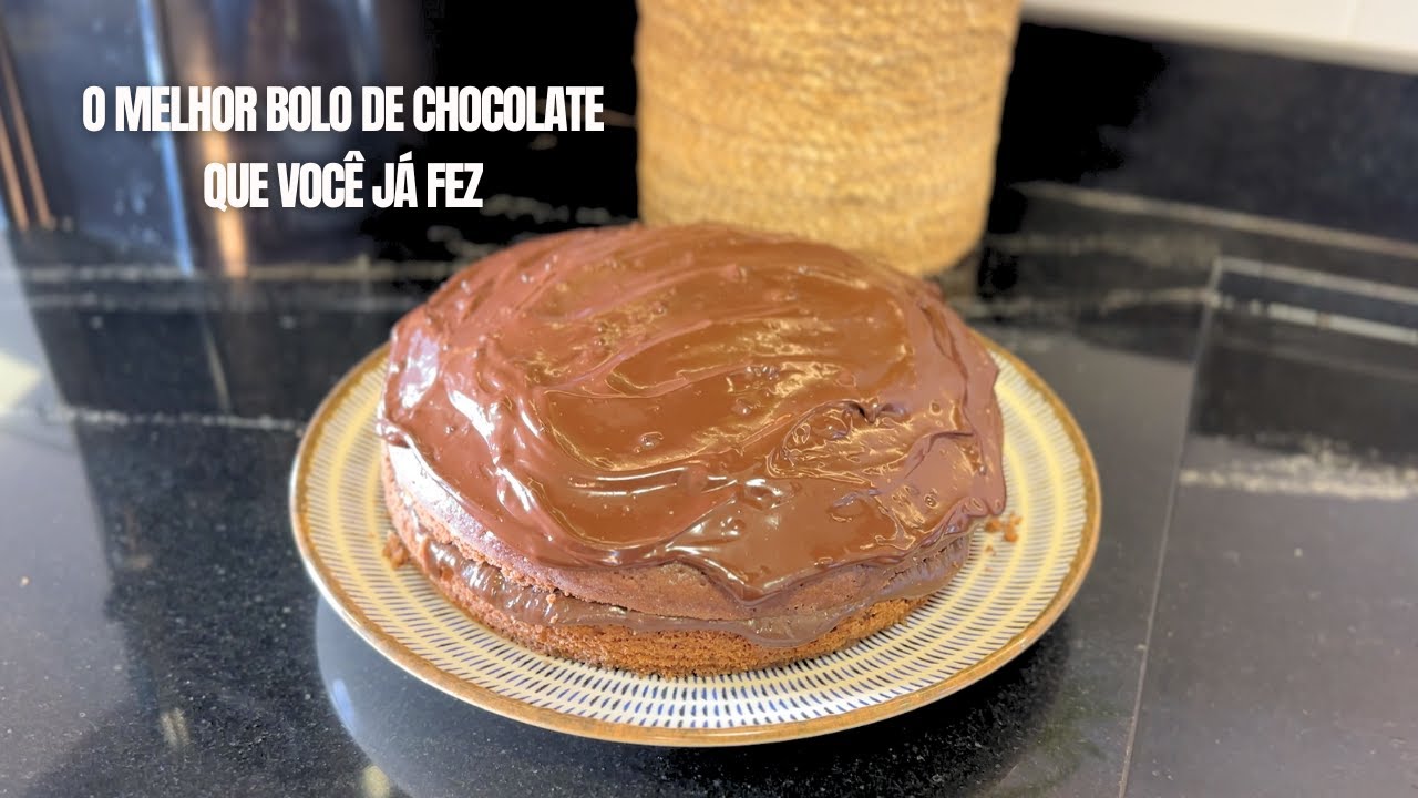 O MELHOR BOLO DE CHOCOLATE QUE VOCÊ JÁ FEZ!