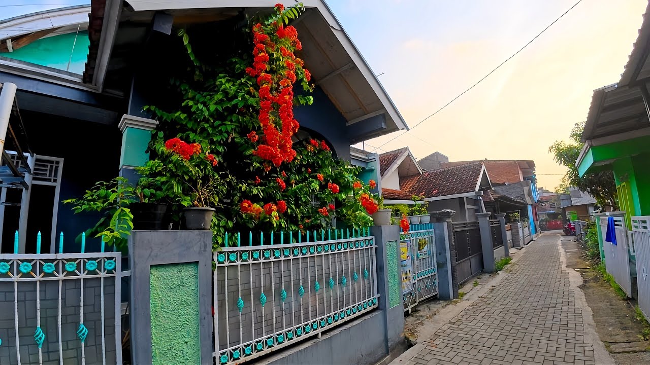 Exploring Hidden Residential Paths in Indonesia | Real-Time Morning Walking Journey