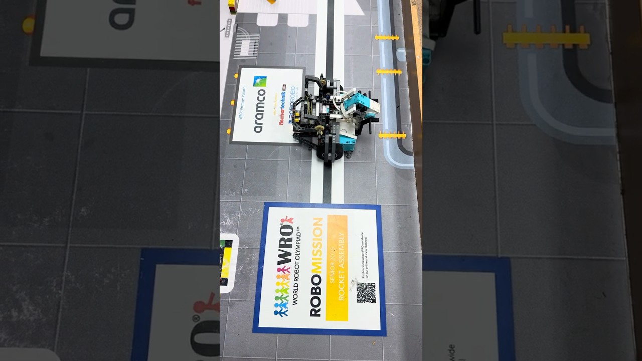 Pybricks smooth movement functions #wro #wro2025 #spike #ev3 #idea