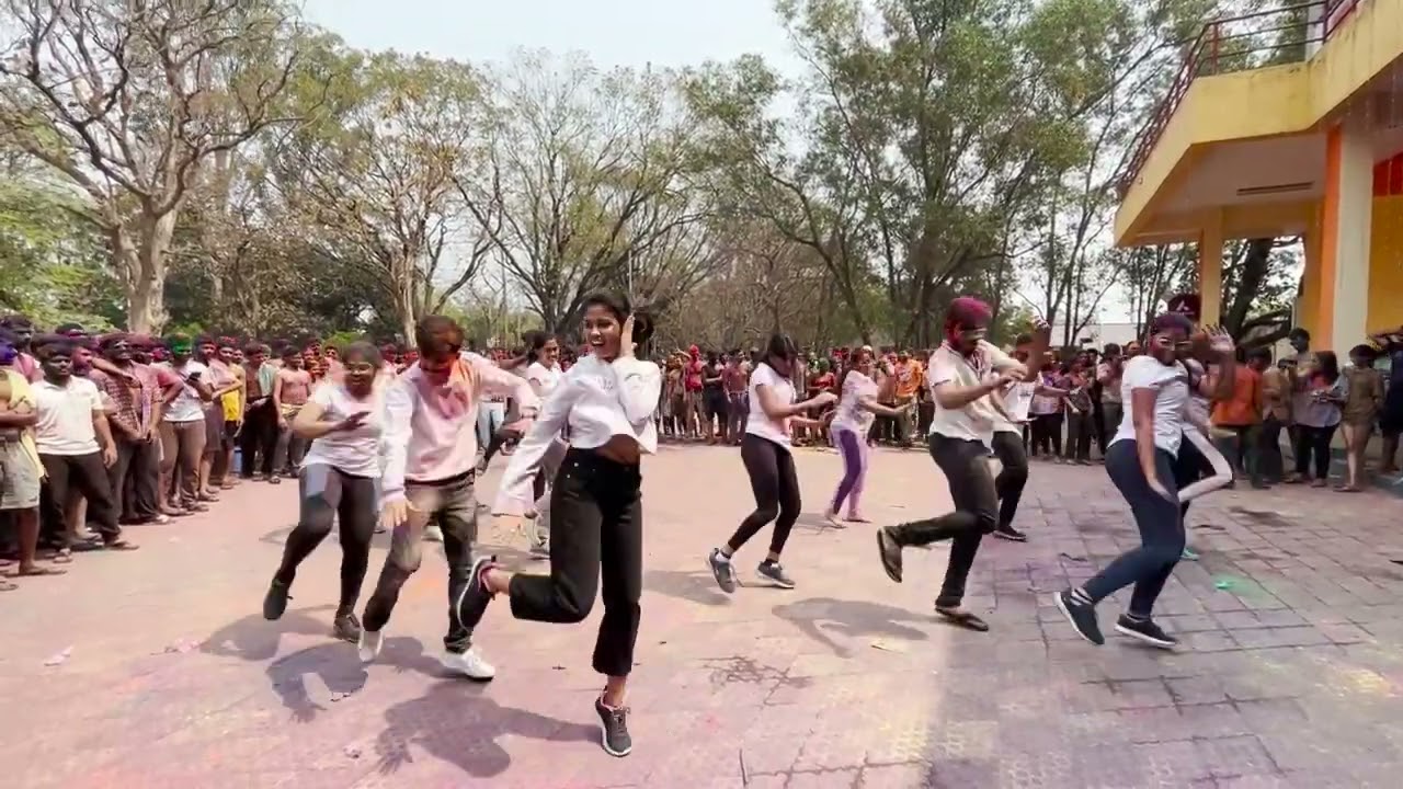 Flash Mob || DJ Tillu || Pulsar Bike || Holi 2023 || TCA || IIT KGP