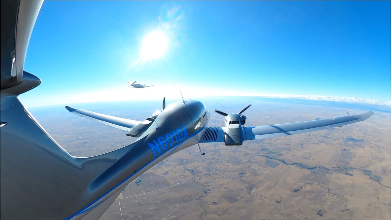 Cross Country Two-Ship - 4K