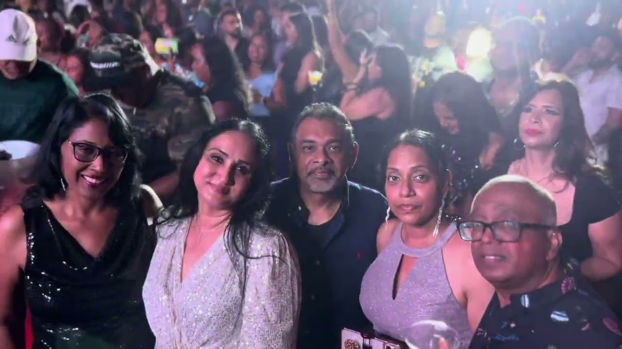 Raymond Ramnarine New York Show *Nisha and Sandy Having a Great Time*
