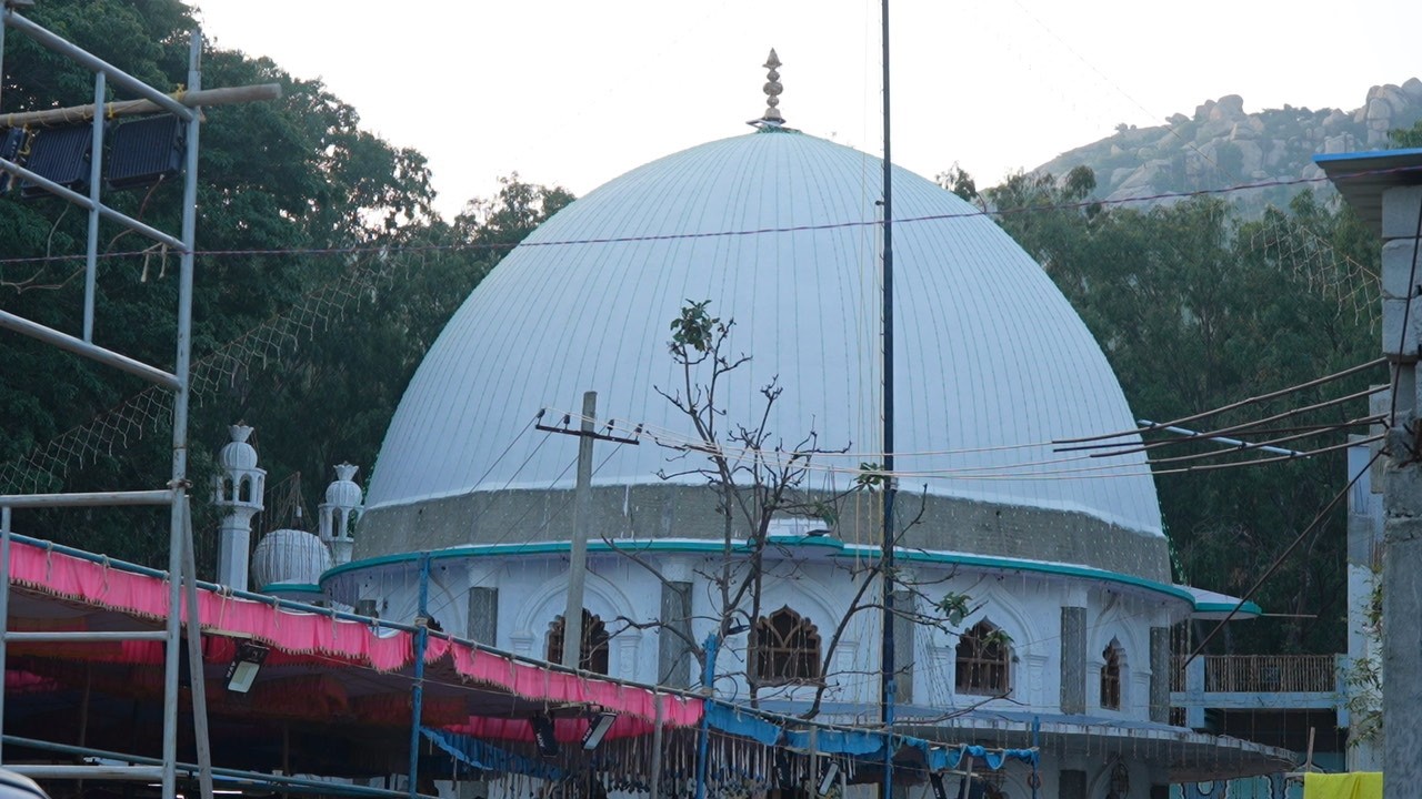 Mere Chanwar Piya Aaj Dulha Bane