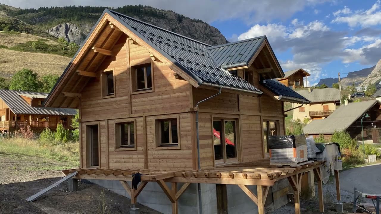 Constructeur chalet - Alpes de Haute Provence - chalet traditionnel fait main en UBAYE