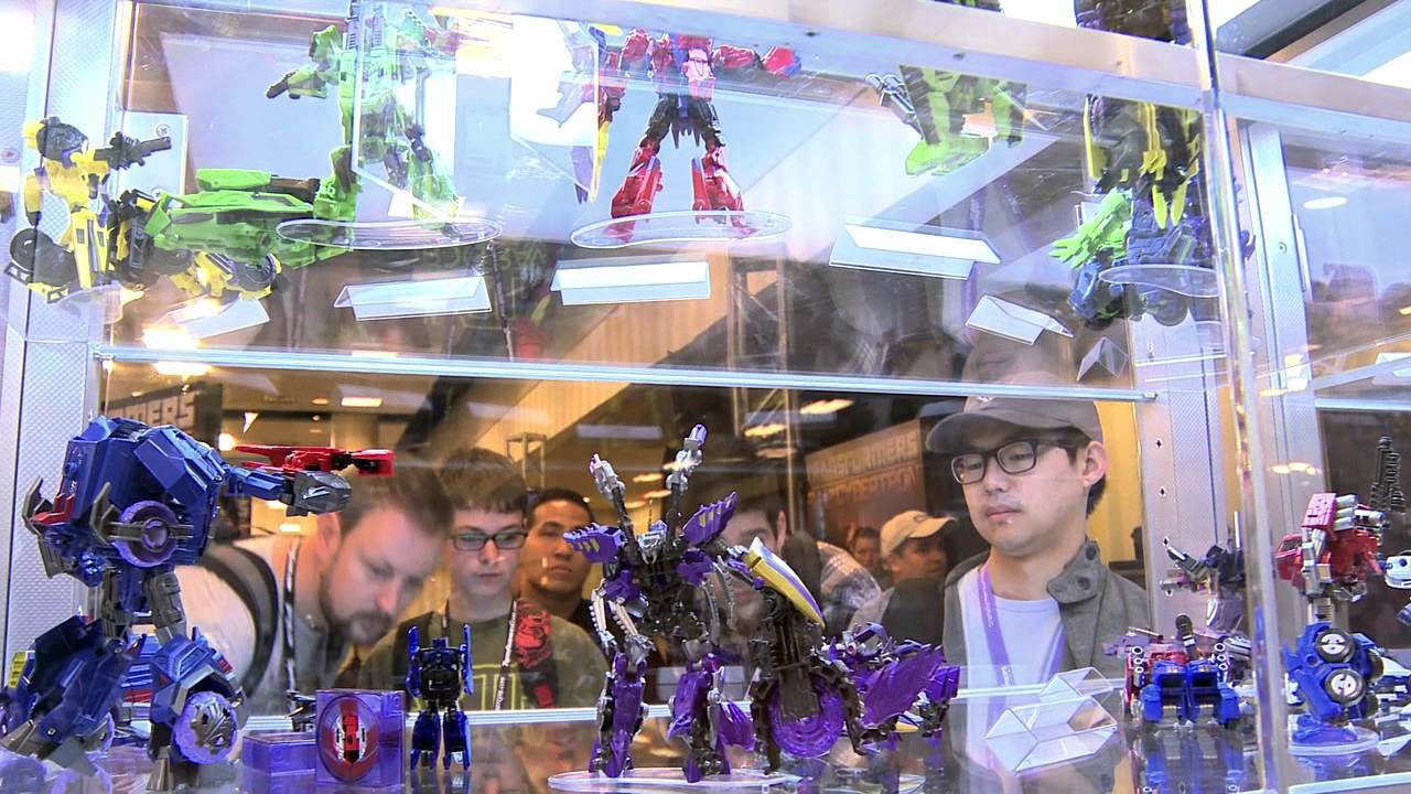 Inside Cybertron - Transformers Fall of Cyberton at Botcon 2012