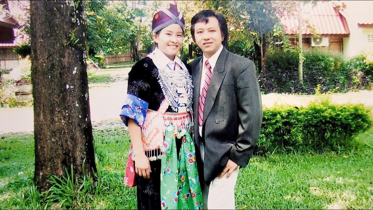 Kwv Txhiaj Tus Hais Theeb Xyooj Thiab Nkauj Sua Thoj..Ep..1..