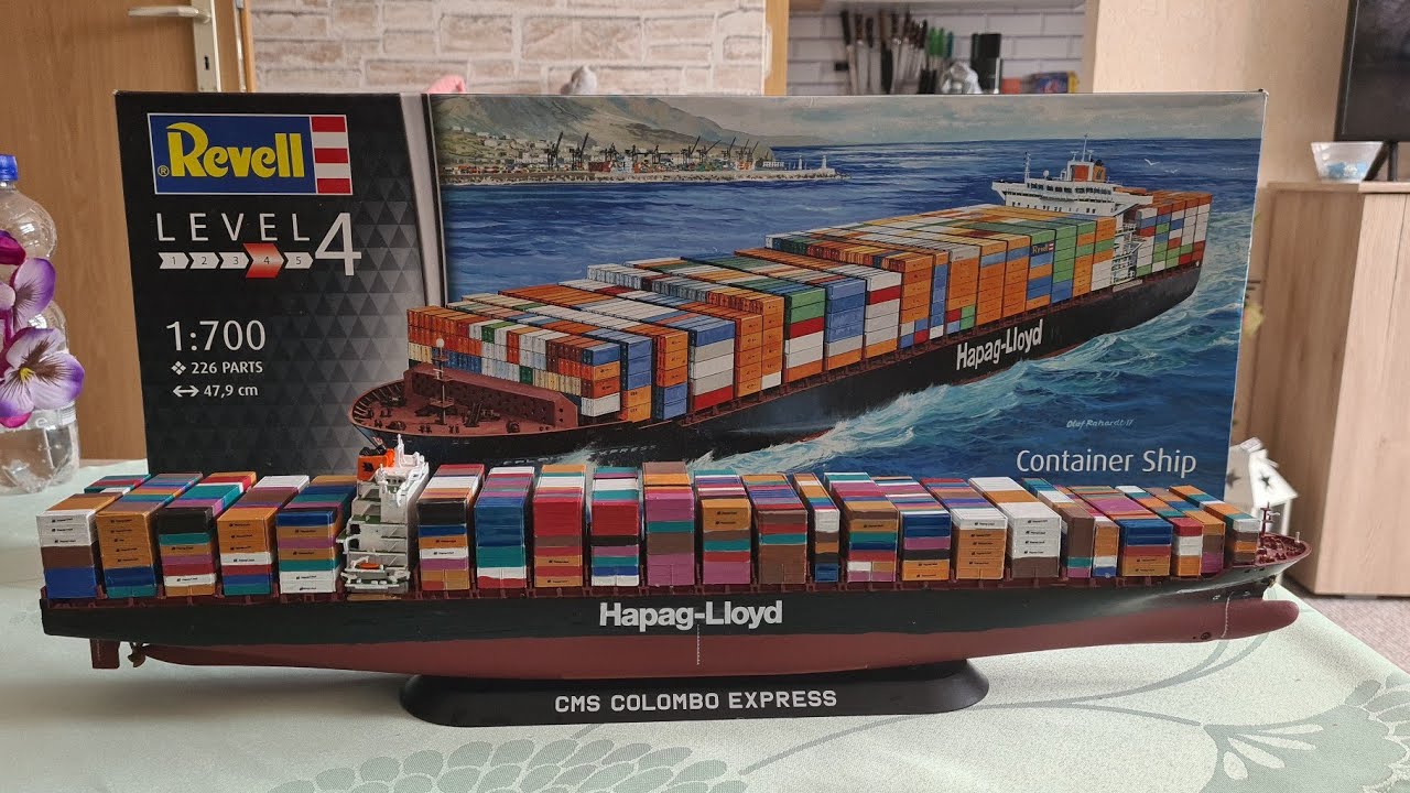 Revell....Colombo Express von Hapag-Lloyd
