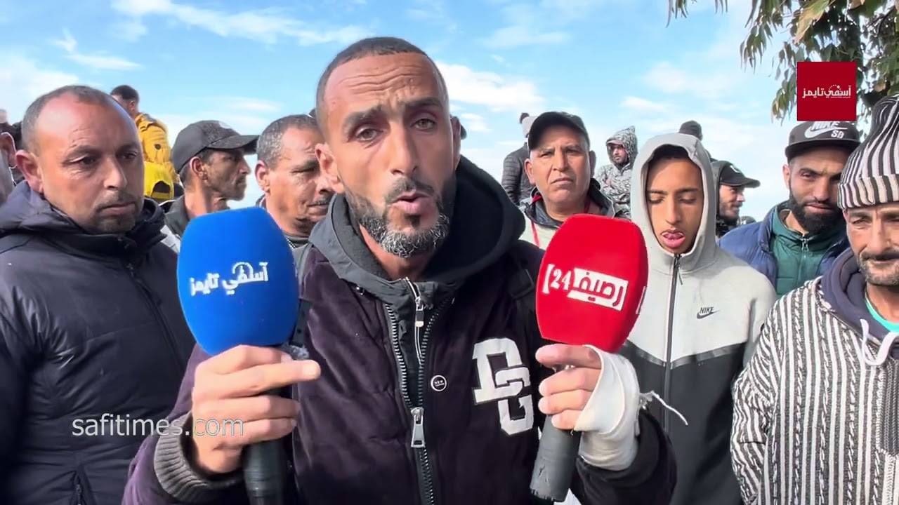 : كفاش غاذي نعيش وانا خدام بحري او ساكن مع أبي المتقاعد لكيعيلنا من معاش هزيل