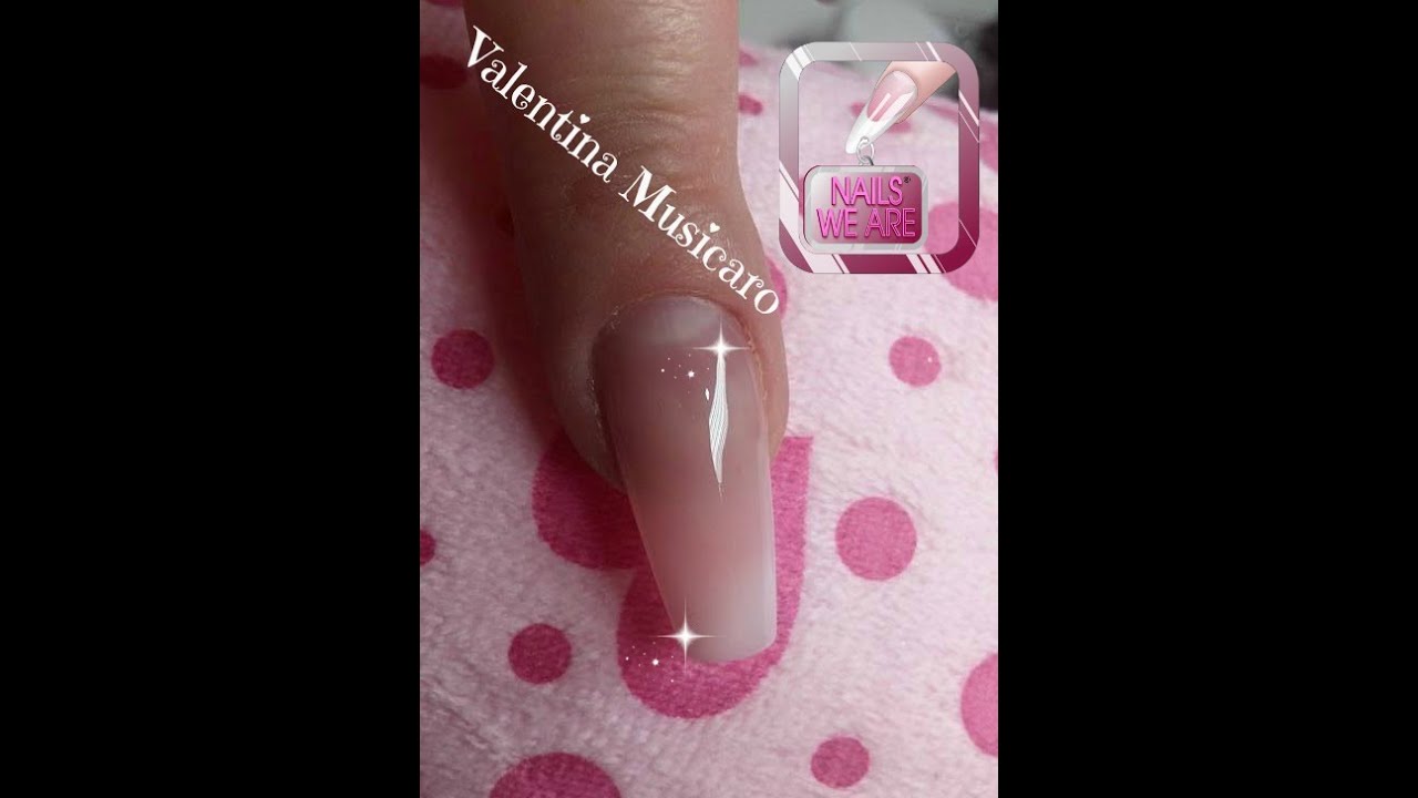 BABYBOOMER NAILS IN GEL