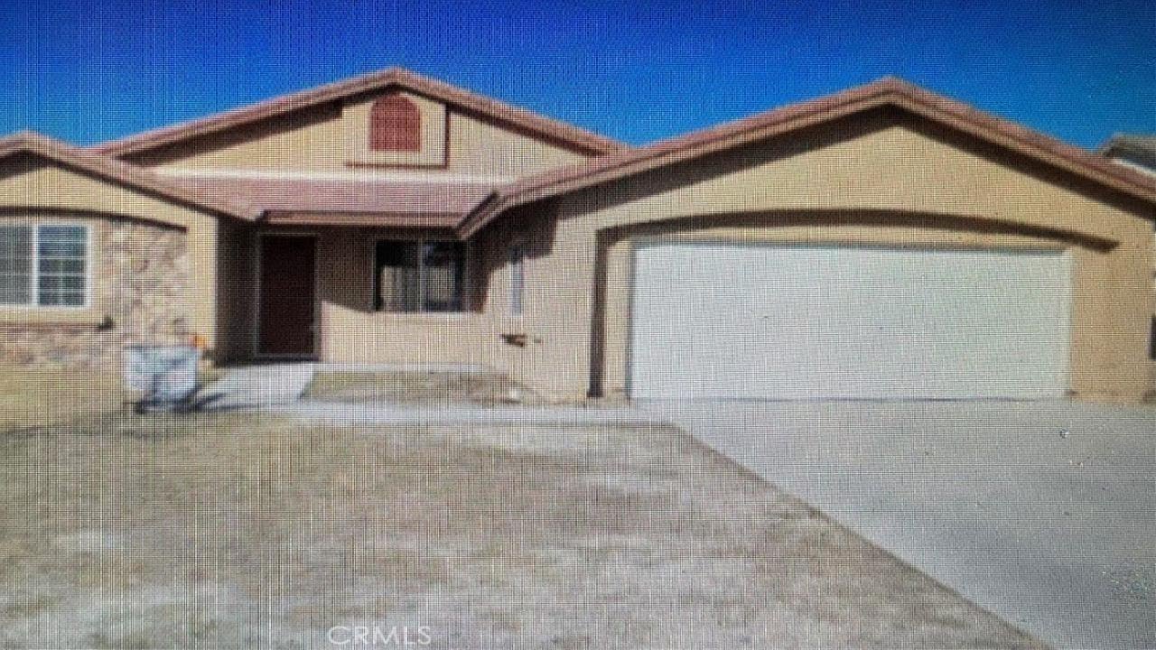 5765 Saint Laurent Drive, Palmdale, CA Presented by Polly Bernardino.