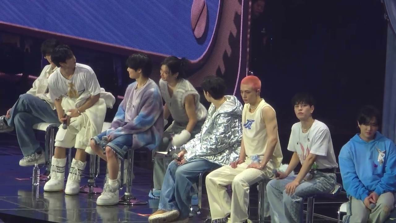 021525 SKZ Talk Pt. 6 - D2 Stray Kids 5'Oclock Fanmeeting Fancam