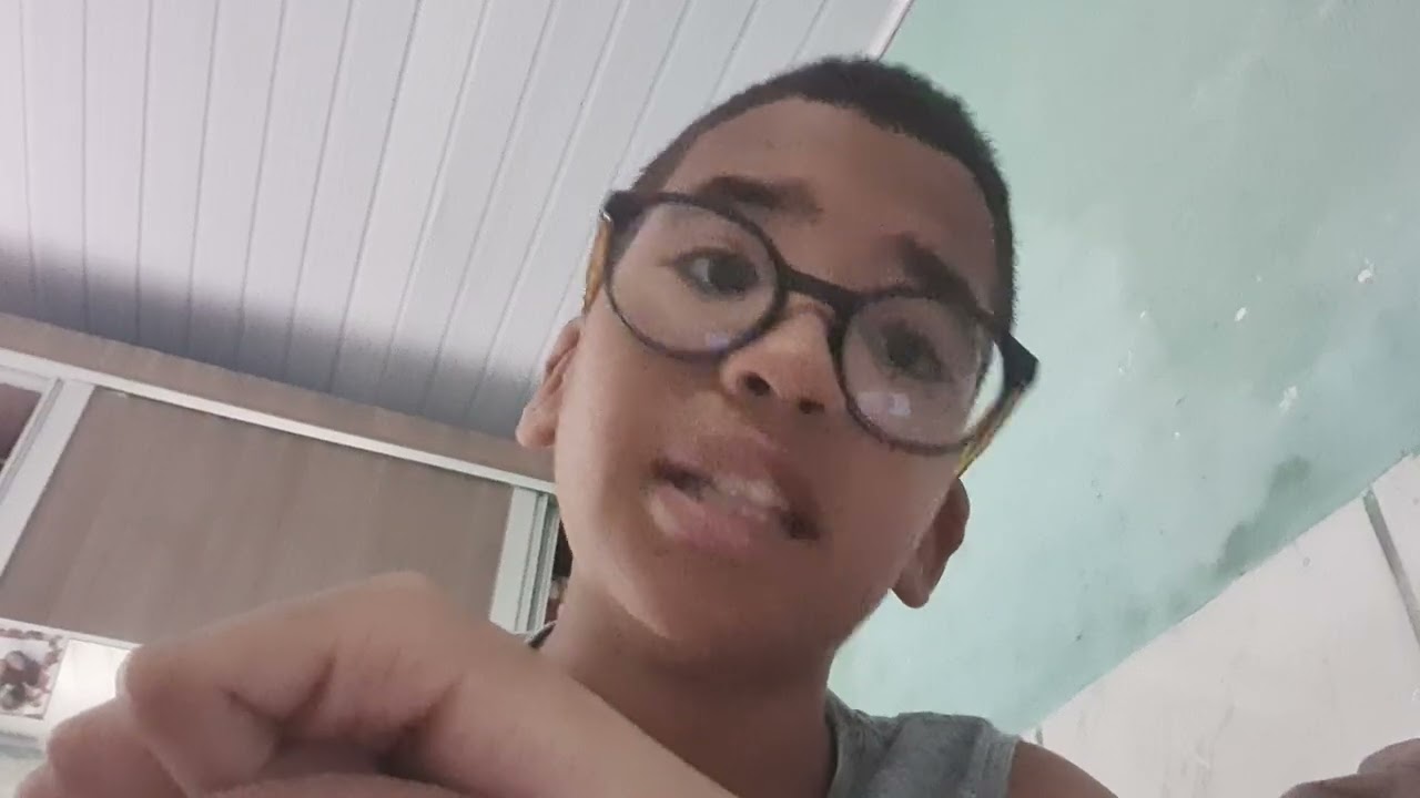 Eu tenho 4 canais ( se inscreva neles se quiser)