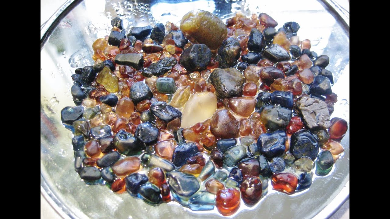 FINDING SAPPHIRES - How To Identify the Good Wash | Liz Kreate