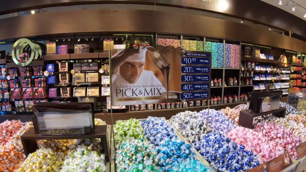 @LindtChocolateWorldOutlet Store Tour 🍫 ALL LINDOR Flavours, Pick & Mix Prices | Chocolate Heaven!