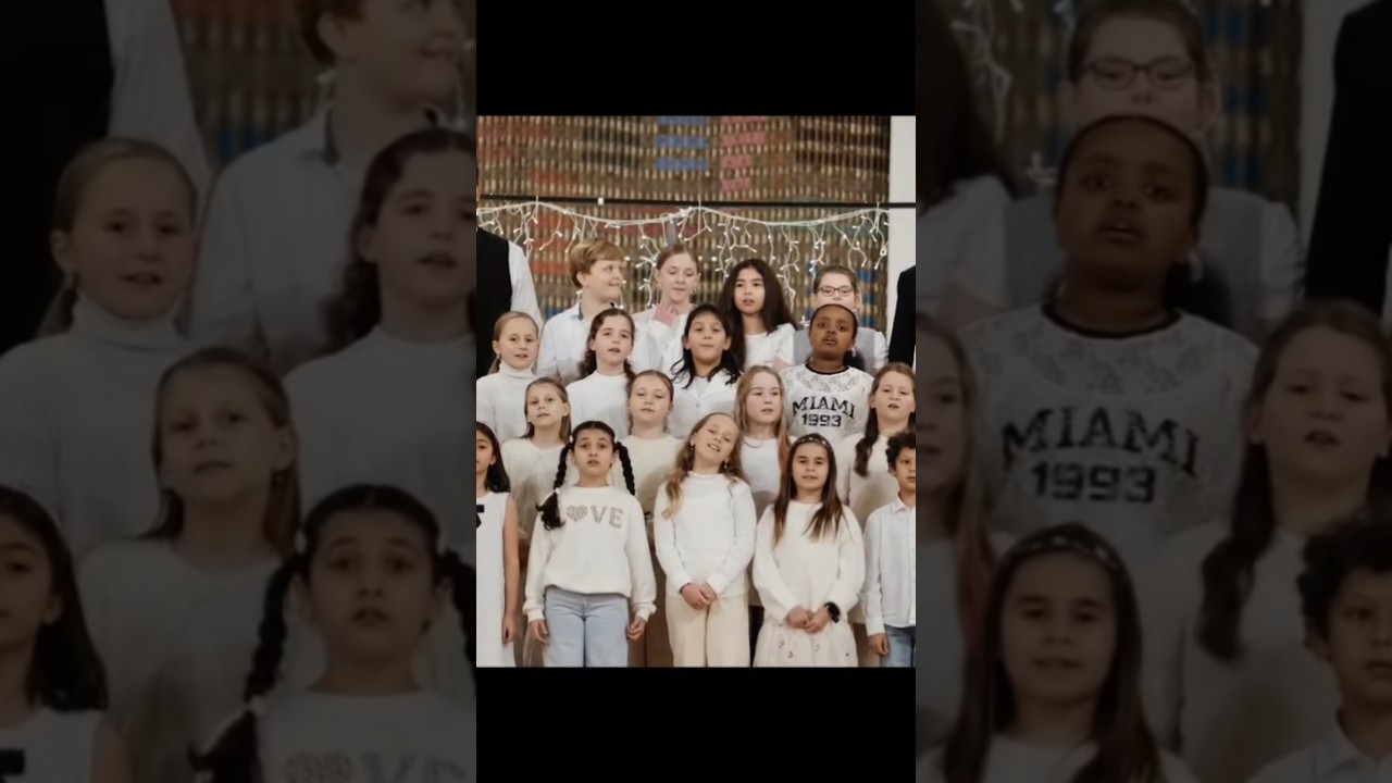 Der Christophorus-Chor hat uns bei unserer Weihnachtsssingle wunderbar begleitet #zeitflug