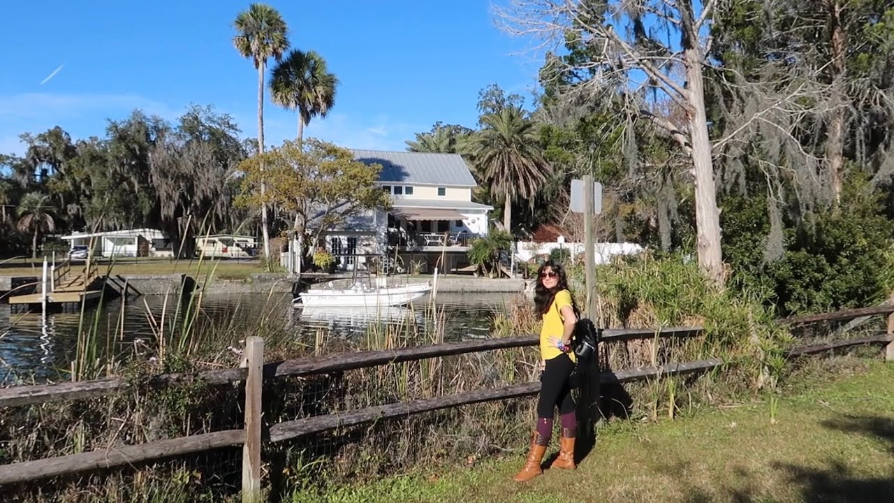 Florida Roadside Attractions- A Tour Of The Manatee Capital Of The World: Crystal River In 2023