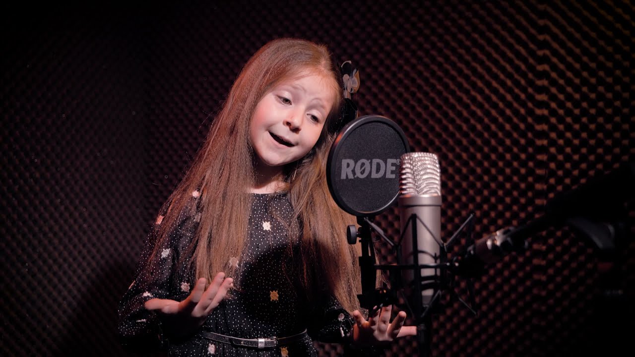 Adelina Nedelcu - Speechless (COVER)
