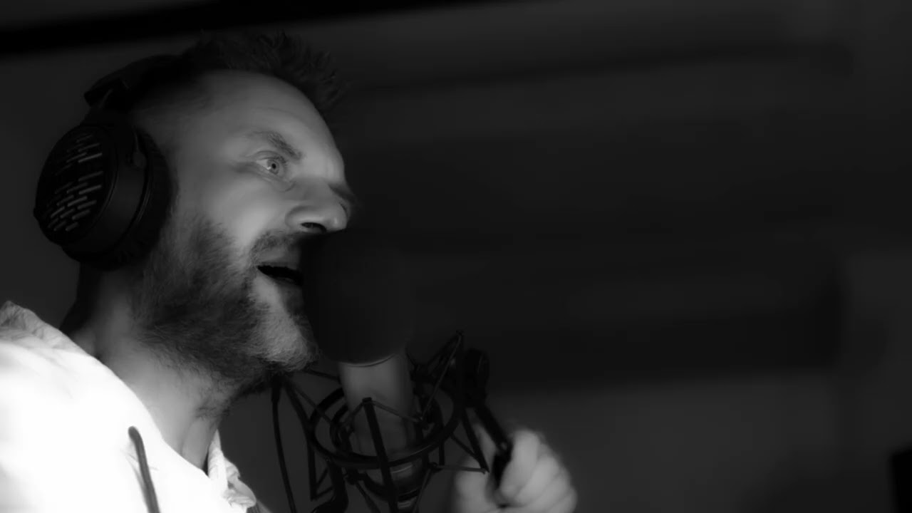 UCIEKAJ SERCE MOJE - cover - Sebastian Bartel