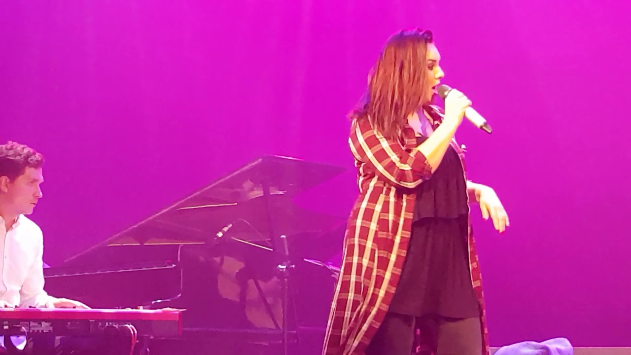 Ewa Farna - Boky jako skřiň - EwaFest - Cieszyn 13 10 2018
