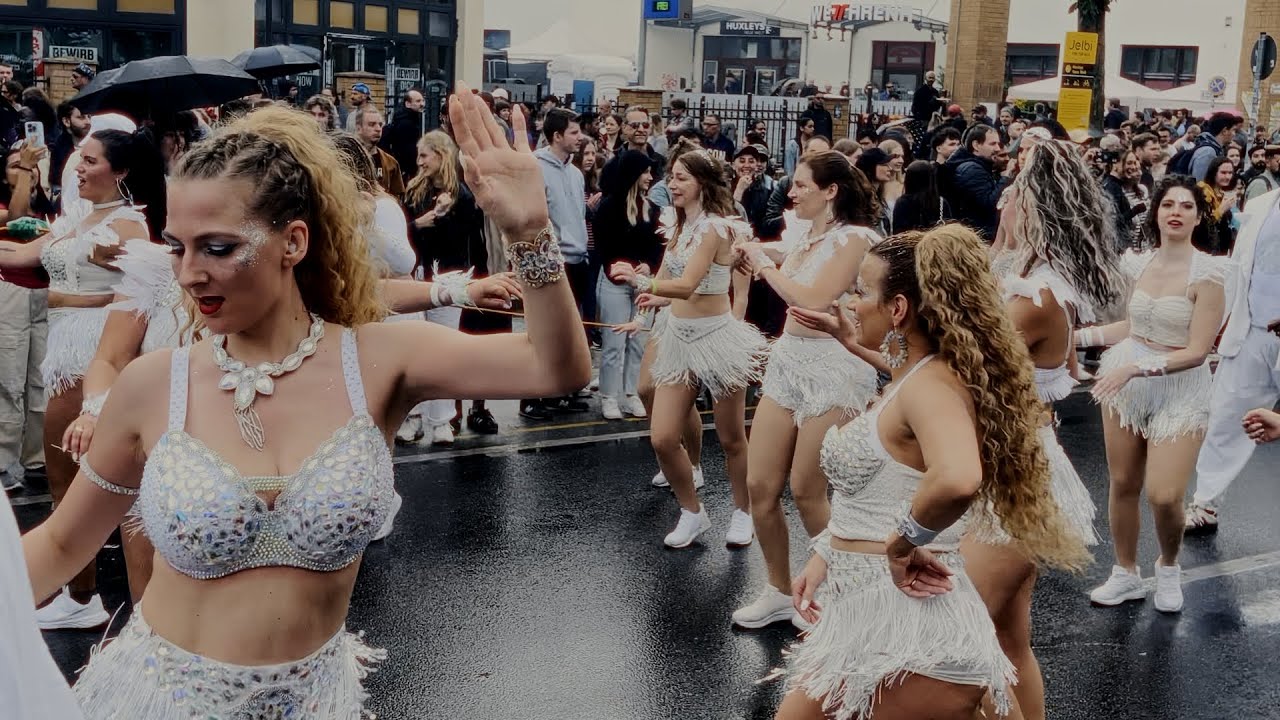Berlin Carnival of Cultures walking video in 4k 2024