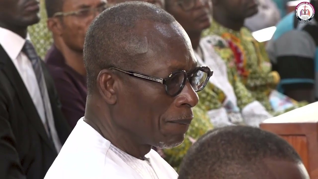 Patrice TALON a surpris VAKON, au 100ieme anniversaire d&rsquo;&eacute;vang&eacute;lisation de l&rsquo;&eacute;glise.