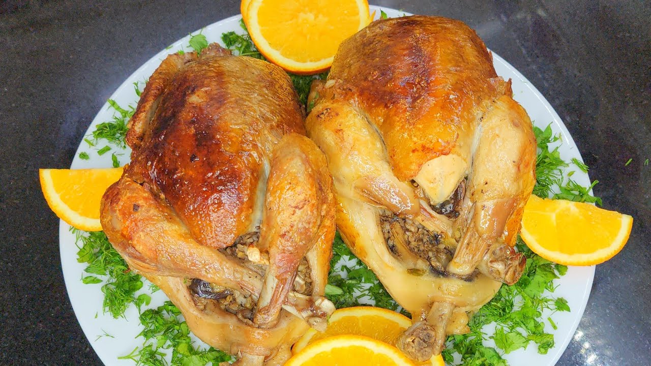 مهما عملناها مشوي ومحمر المثل بيقول على الأصل دور فراخ بالفريك المبهر مفلفل وطعمة حكاية 