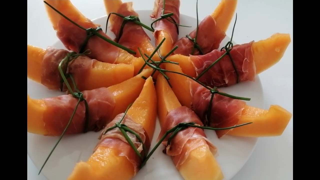 RAW HAM AND MELON/  PROSCIUTTO CRUDO E MELONE