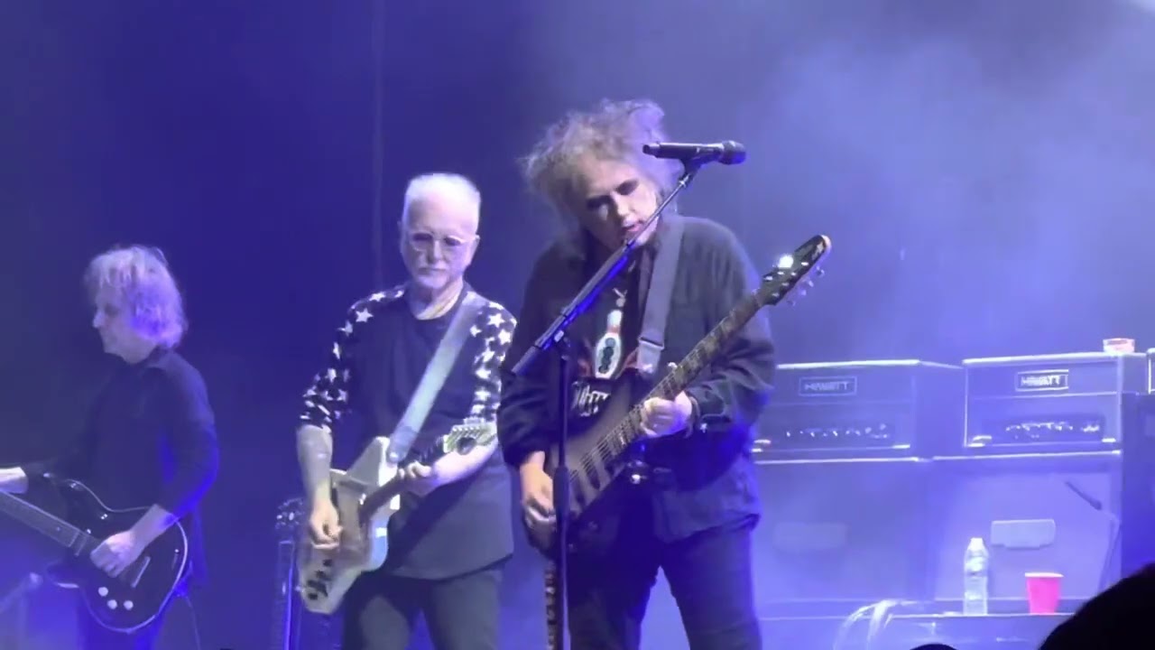 THE CURE - PICTURES OF YOU - CARDIFF INTERNATIONAL ARENA - 08.12.22