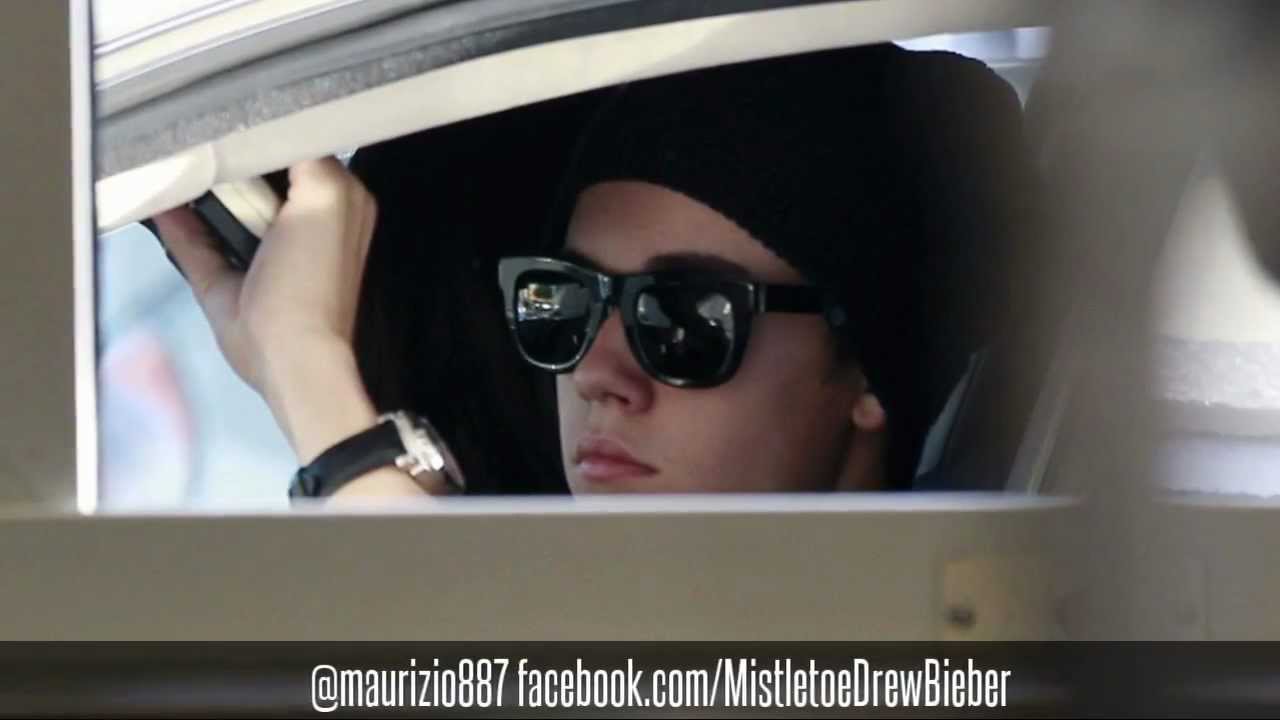 justin bieber & selena gomez together on the new car Fisker Karma! 6\4\2012