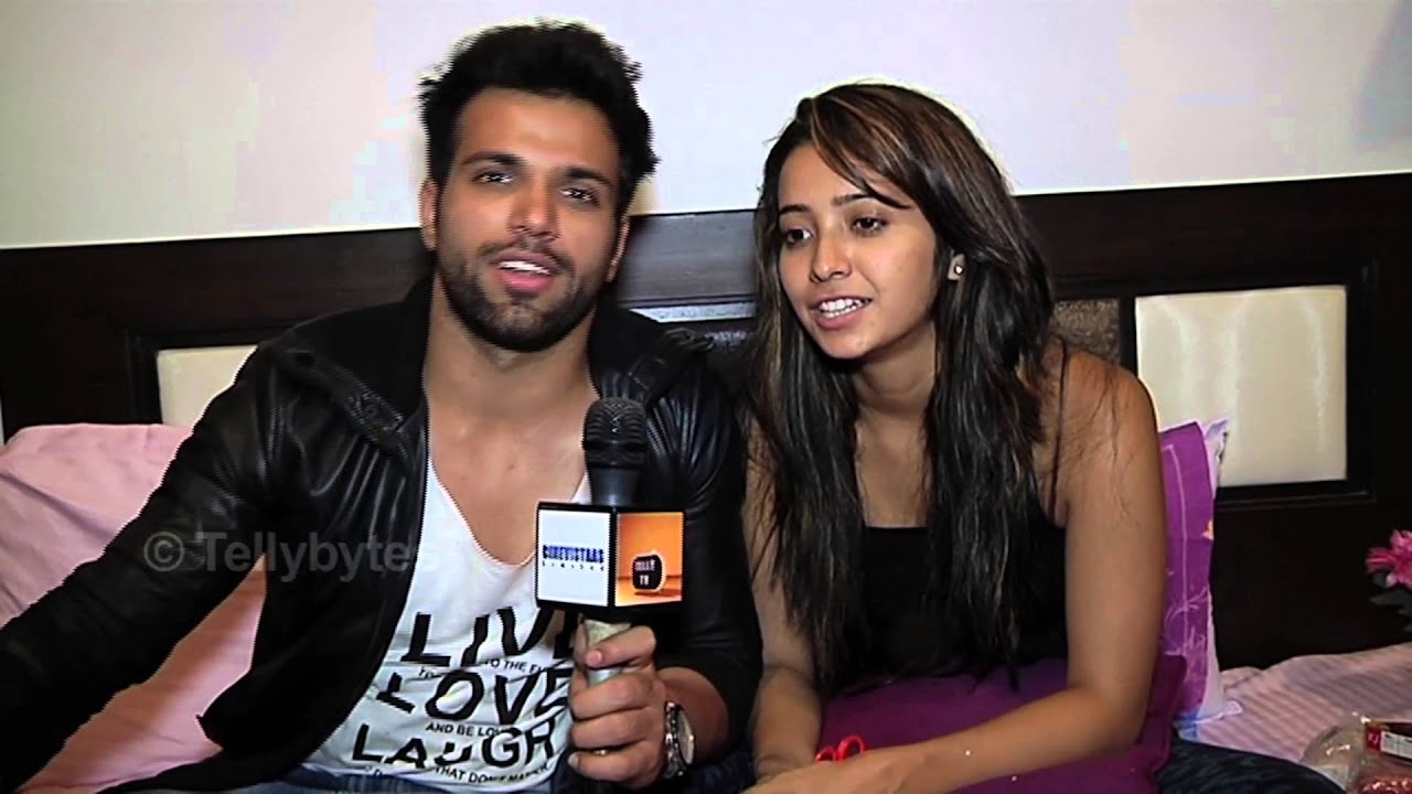 Rithvik and Asha Receives Gifts from Fans - FINAL PART