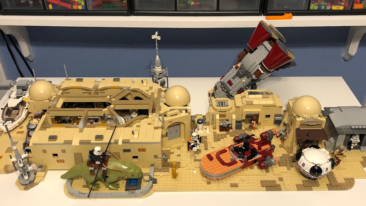 How I ENHANCED the LEGO Mos Eisley Cantina! | LEGO Star Wars