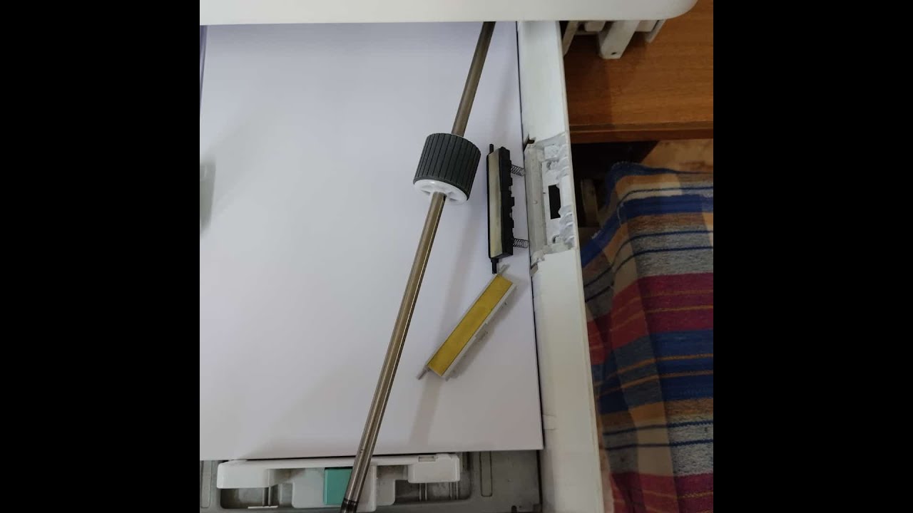 Xerox B1025 - Replacing Tray-1 Feed Roller & Friction Pad