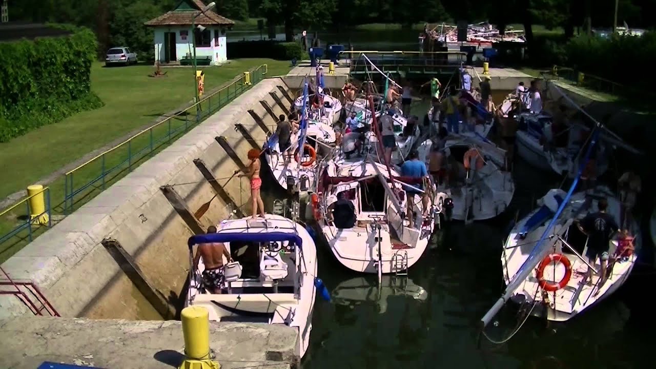 Śluza w Guziance na Mazurach / Guzianka sluice in Masuria  / Schleuse in Guzianka in Masuren