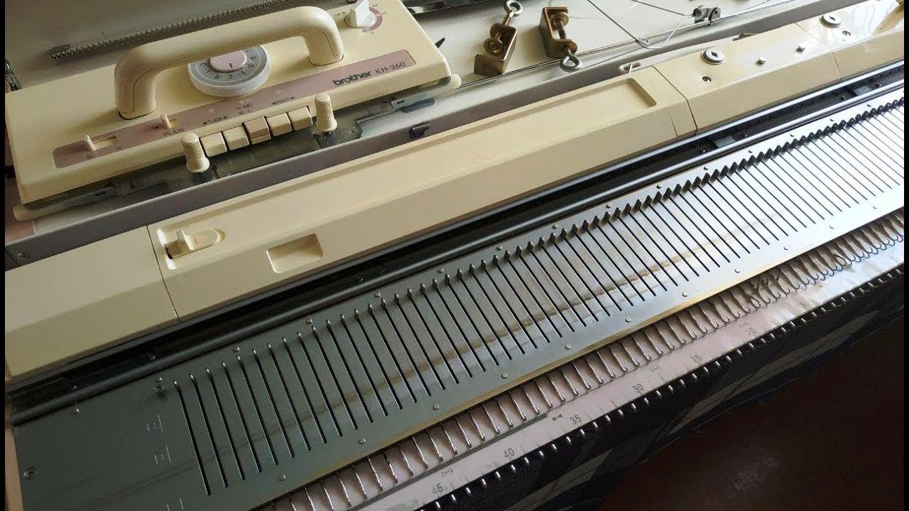 Вязальная машина Brother KH-260. Знакомство с кареткой и игольницей