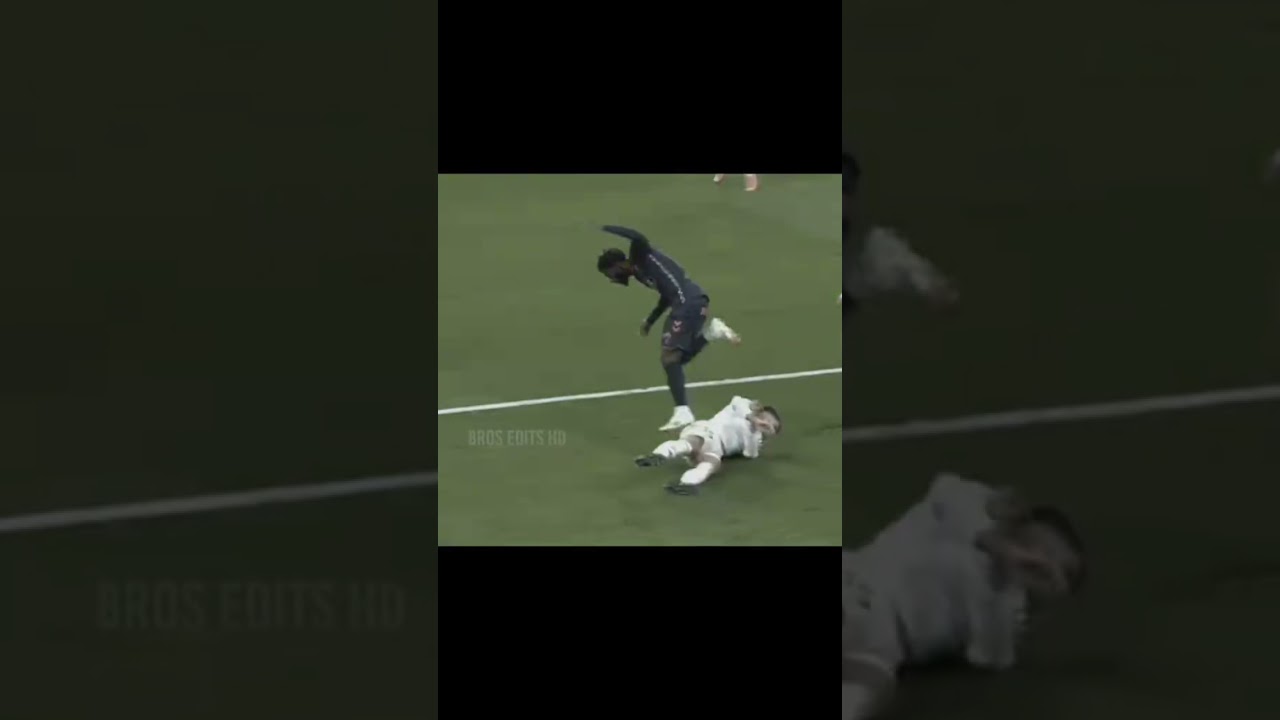 Raul Asencio tackle 