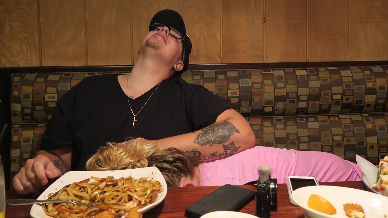 SHE DID THIS AT A RESTAURANT?!?!