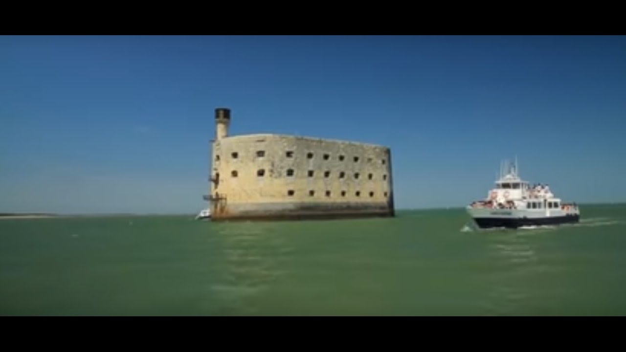 Croisi&egrave;res Fort Boyard -  S&egrave;ve Ribaud, Com&eacute;dienne Voix Off